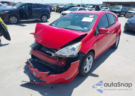 2014 Toyota Prius C Four from USA, damaged, VIN JTDKDTB34E1069314